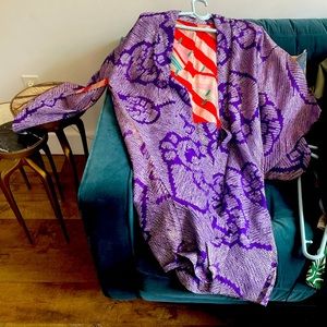 Silk short kimono style jacket. Size M